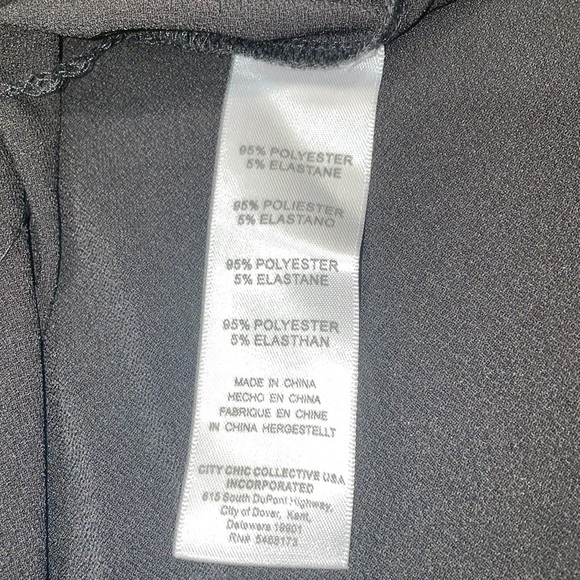 Avenue Size 14. Plus Size. V- Neck purple and black color block top - Picture 4 of 6